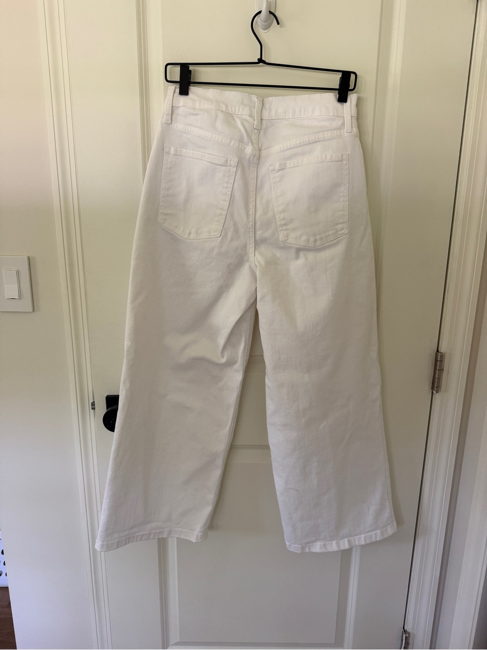 Banana Republic High Rise Wide Leg Crop Barrel Style White Jeans size 6 - Picture 2 of 4